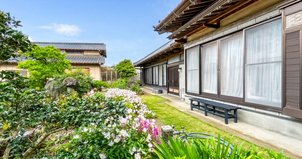 和風住宅と美しい日本庭園