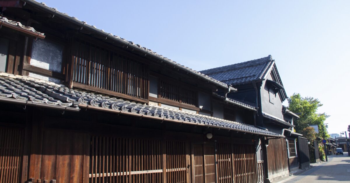 江戸時代の町家と格子戸